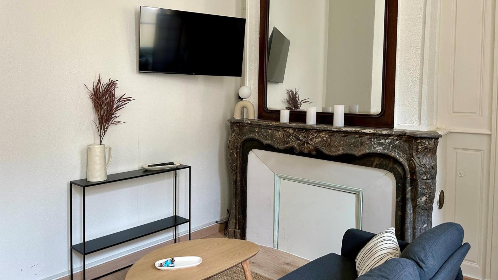Le Mary Apartment